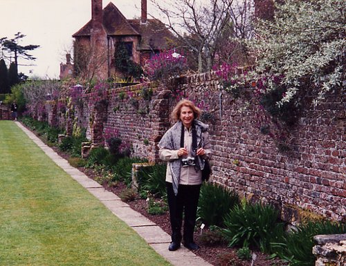 Enid-in-Cotswalls-1995.jpg